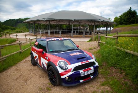  Great Britain Mini Tour bezoekt Roundhouse Eiffel