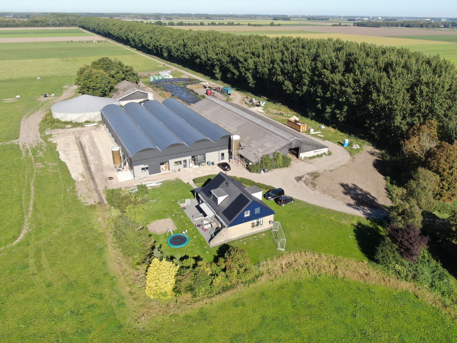 Opgeleverd Serrestal met vrijloop in Lelystad (Fl)
