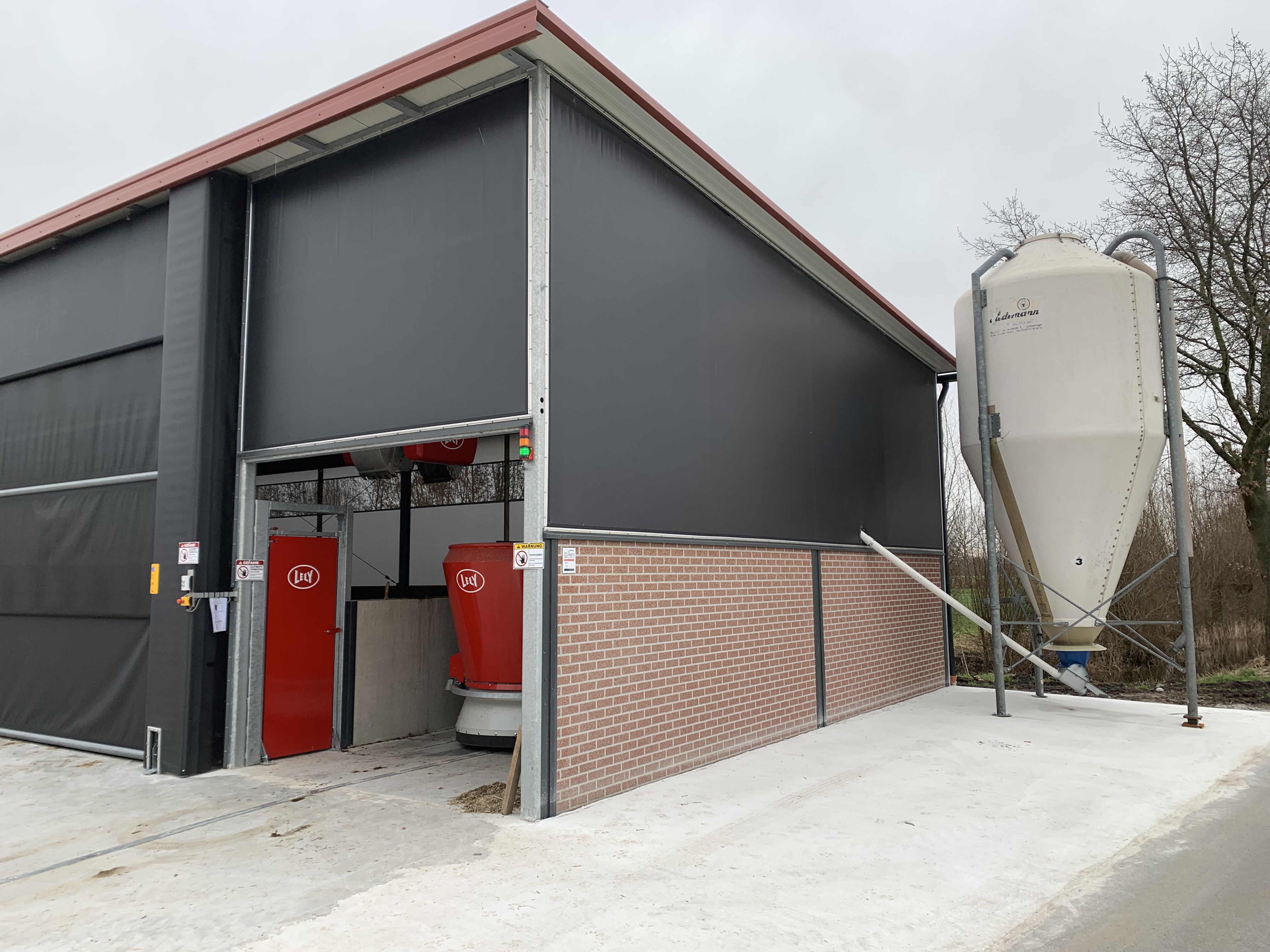 Modulaire Voerkeuken met Stro-opslag in Rheda-Wiedenbrück