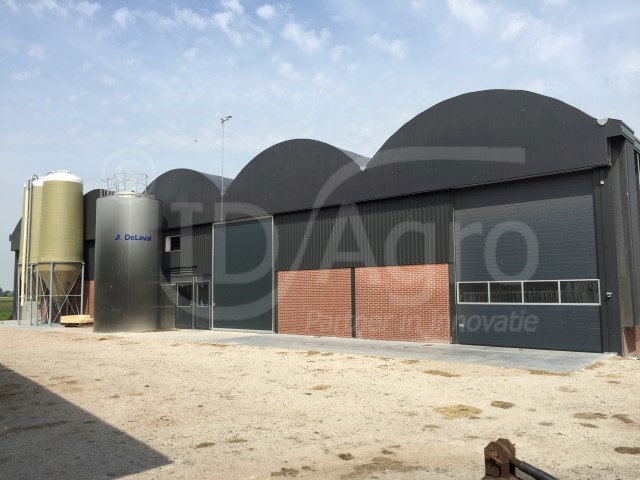 Opgeleverd in Noord-Holland; Serrestal (fase 1) voor 180 melkkoeien