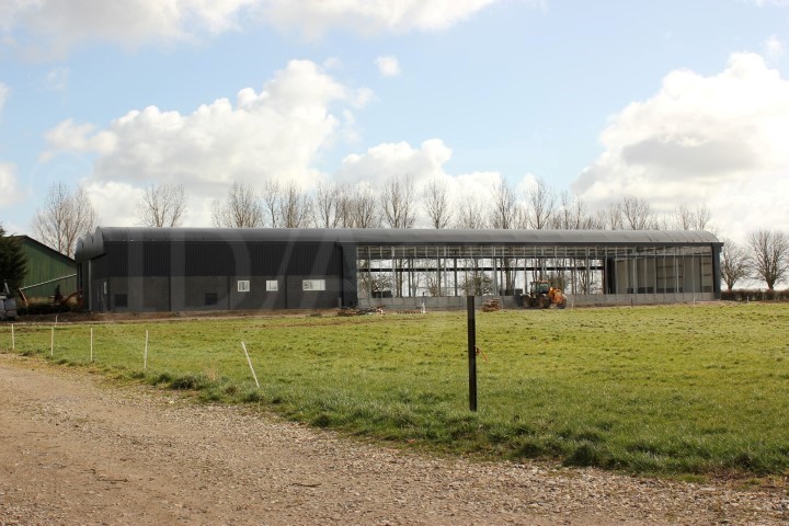 Opgeleverd in Picardie, Serrestal 80-90 melkkoeien