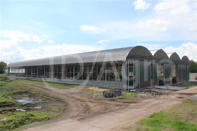 Nieuwbouwplan Serrestal 200 melkkoeien met voerrobot in Friesland