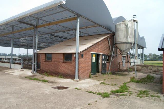 Serrestal als heuvelstal in Lettele (Ov)