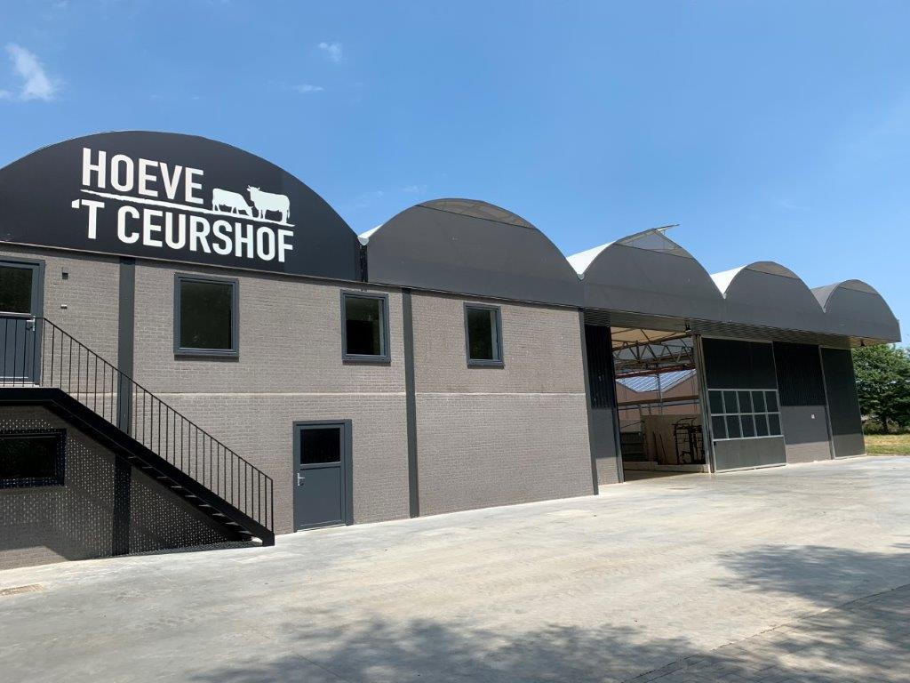 Opgeleverd Serrestal in België 